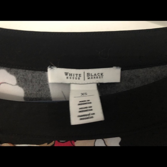 White House Black Market back and red floral tunic - Picture 3 of 3